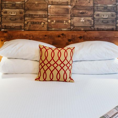 The Grove Hotel Kingsville Esterno foto