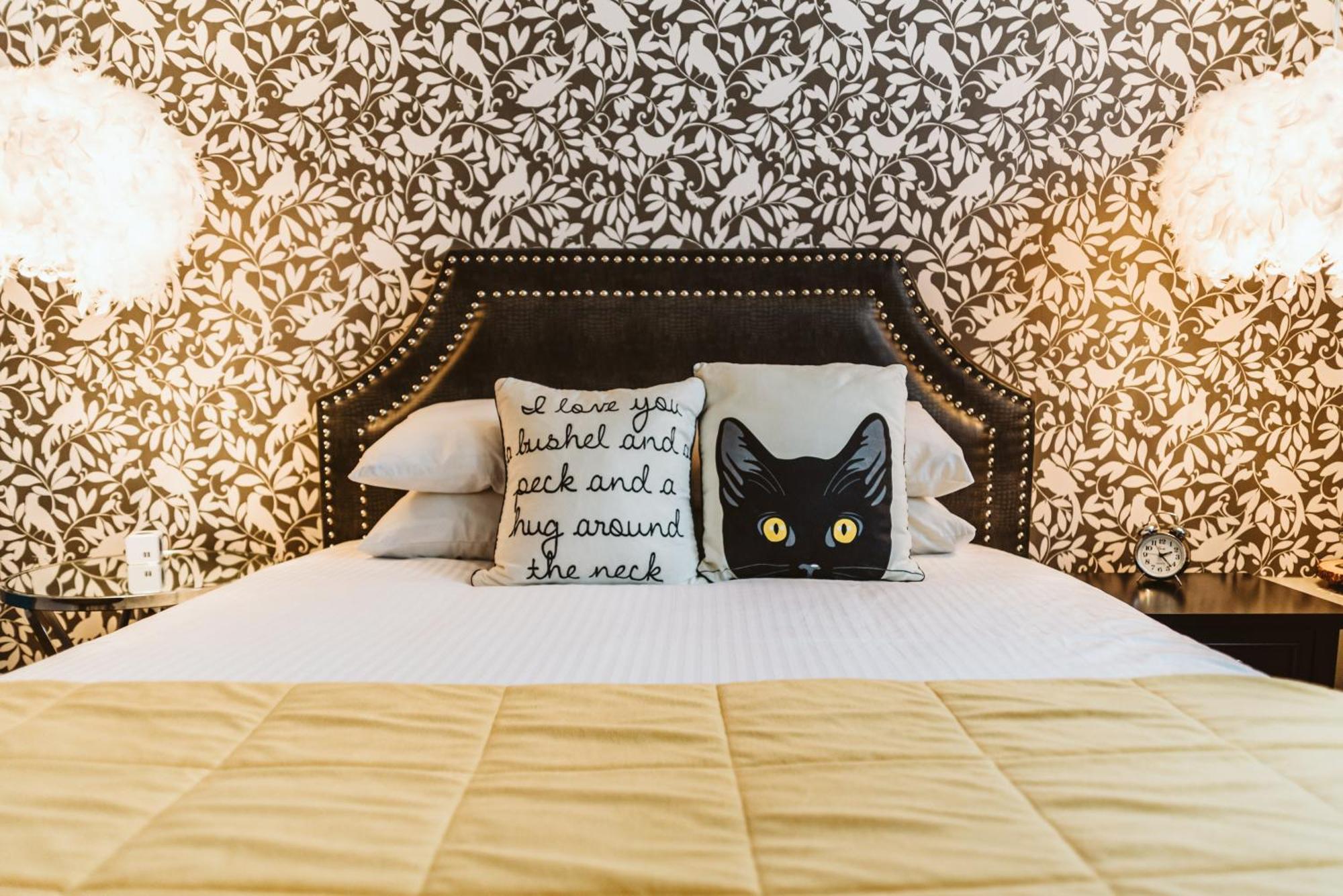 The Grove Hotel Kingsville Esterno foto