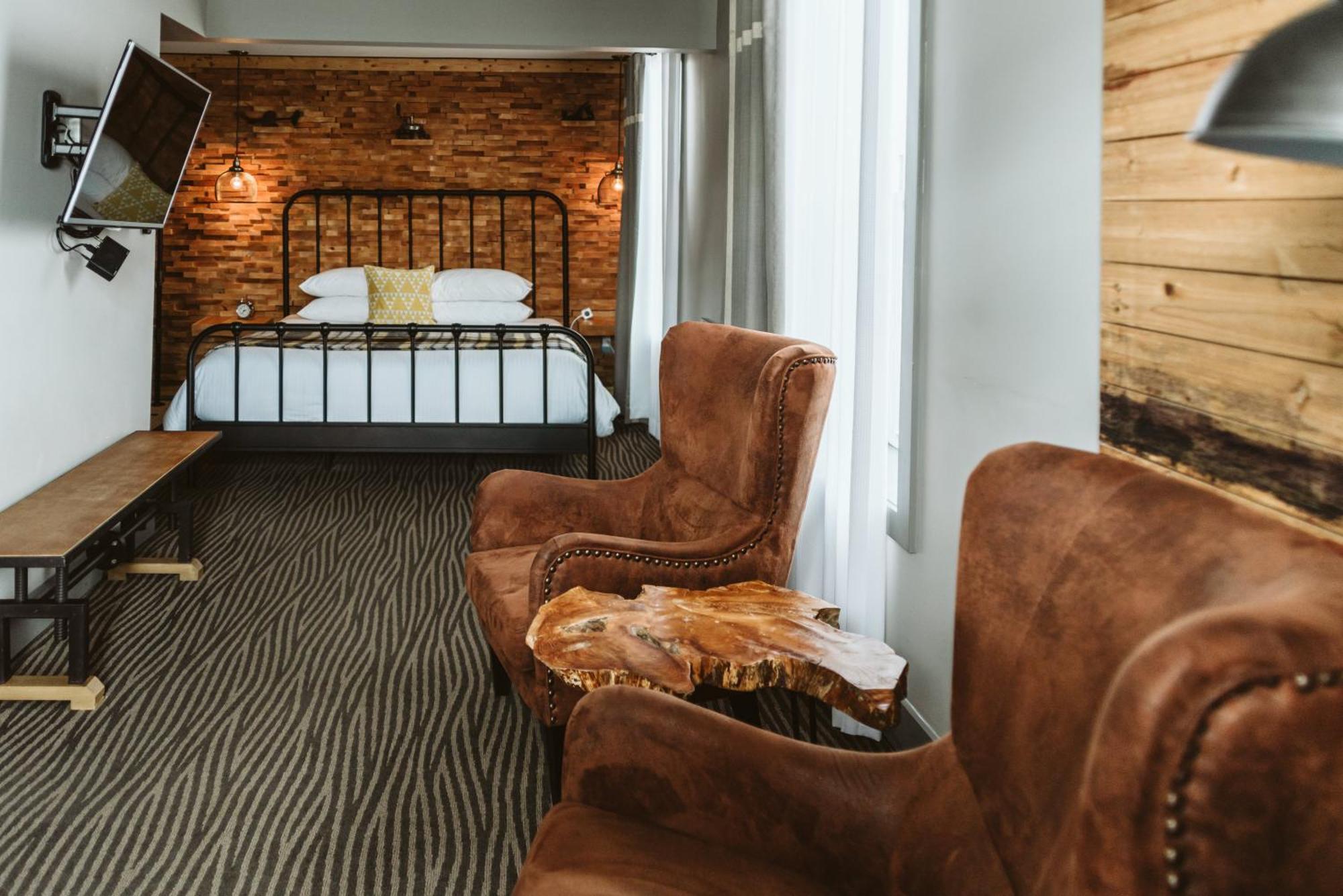 The Grove Hotel Kingsville Esterno foto